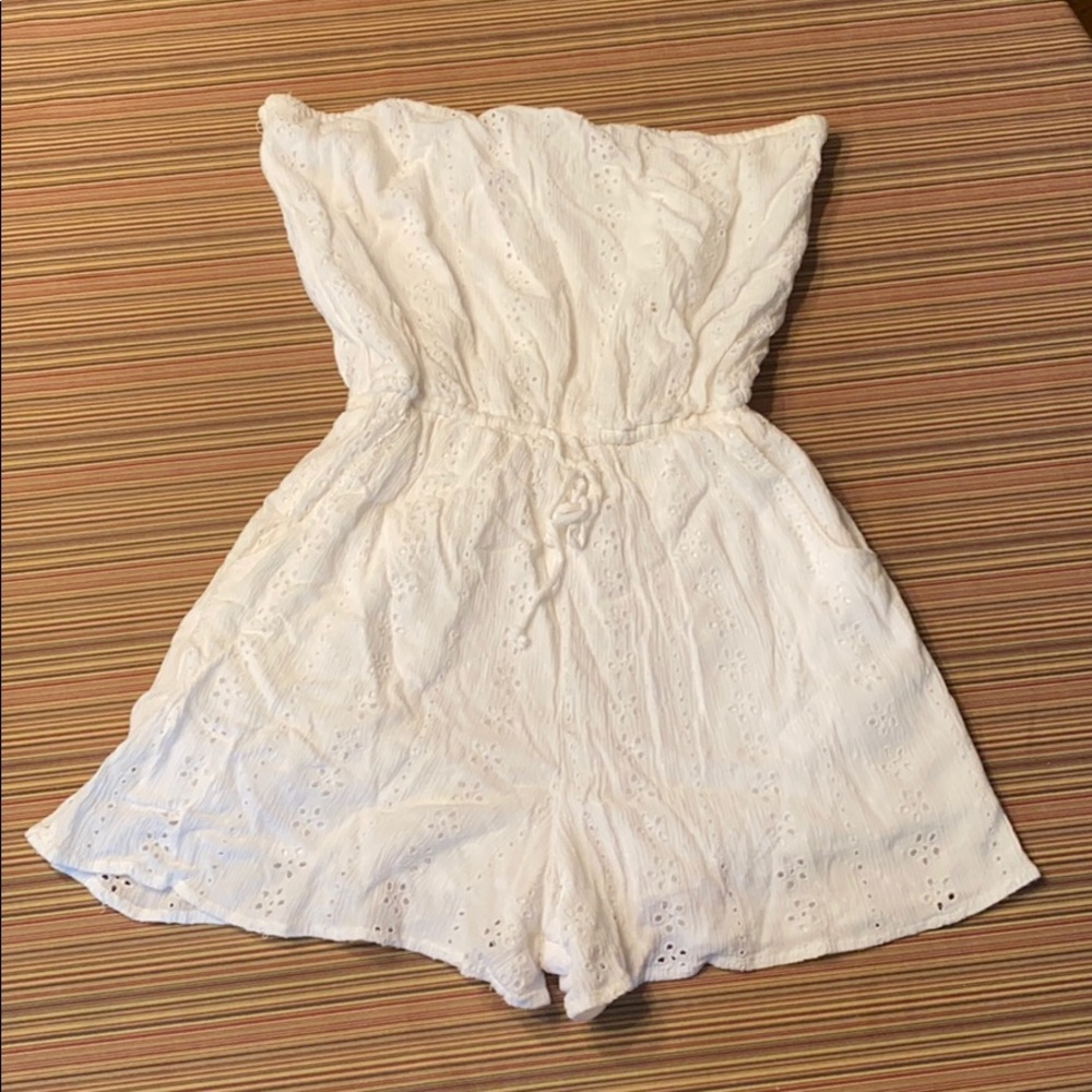 Strapless romper